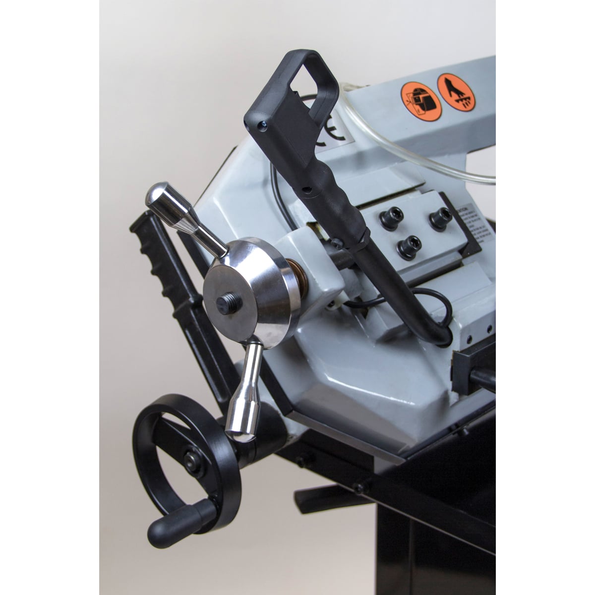 SIP 10 Inch Swivel Head Pull-Down Metal Bandsaw